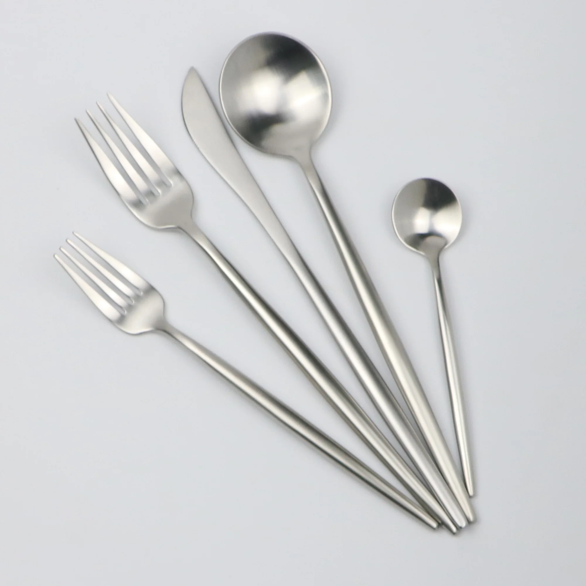 Matte Silver Dinnerware Set 18/10 Stainless Steel Cutlery Set Dessert Fork Knives Spoon Chopsticks Silverware Steak Tableware