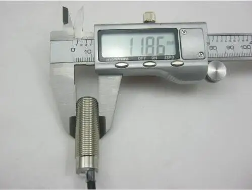 จัดส่งฟรี hall effect sensor proximity switch DC5-30V NPN สามสายปกติเปิดเส้นผ่านศูนย์กลาง 12 มม.