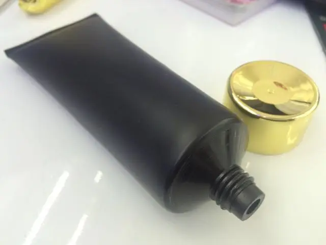 

100pcs120ml black soft tube with gold LID for mildy wash ,butter handcream facial cleaner scrub cream man's cosmetic soft tube