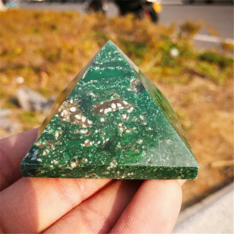 

The natural beauty of the green African jade crystal pyramid cures the yisha