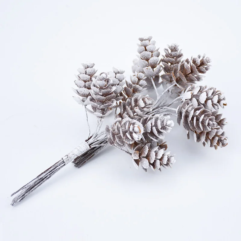 10 Stück/Bündel Künstliche Pflanzen, Künstliche Tannenzapfen-Deko, Großhandel Blumenkranz, Weihnachtsdekoration, DIY Hochzeit, Handgemachter Pompon – Detail 4