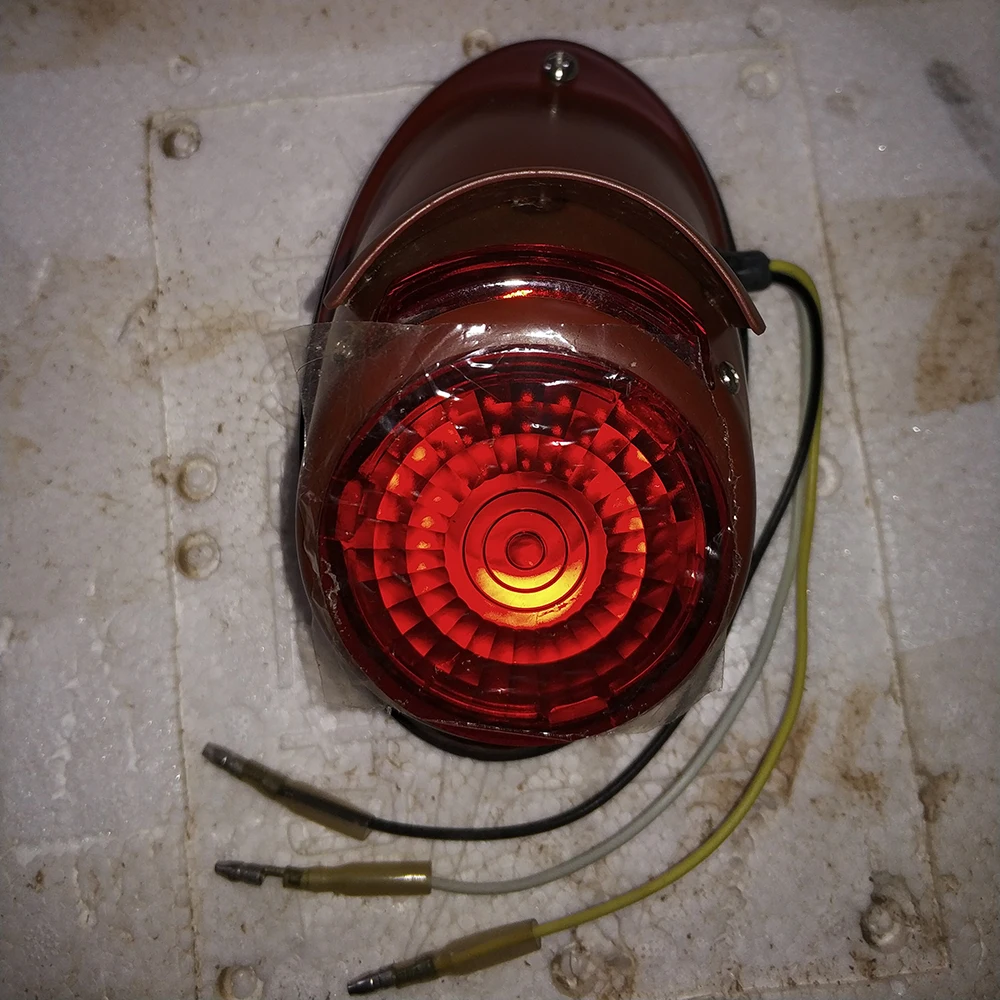 ZSDTRP original retro model Side car red color rear light used at CJ-KC750 M72 case for Bmw R12 R71 motor rear light tail light