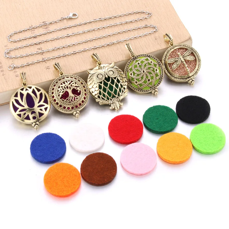 New Aroma Diffuser Necklace Open Antique Vintage Lockets Pendant Perfume Essential Oil Aromatherapy Locket Necklace with Pads