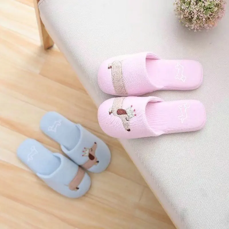 Drop Shipping Women\'s Fuzzy Pink And Light Blue Dog Plush Cotton Slippers Slip On Dachshund Female Slippers