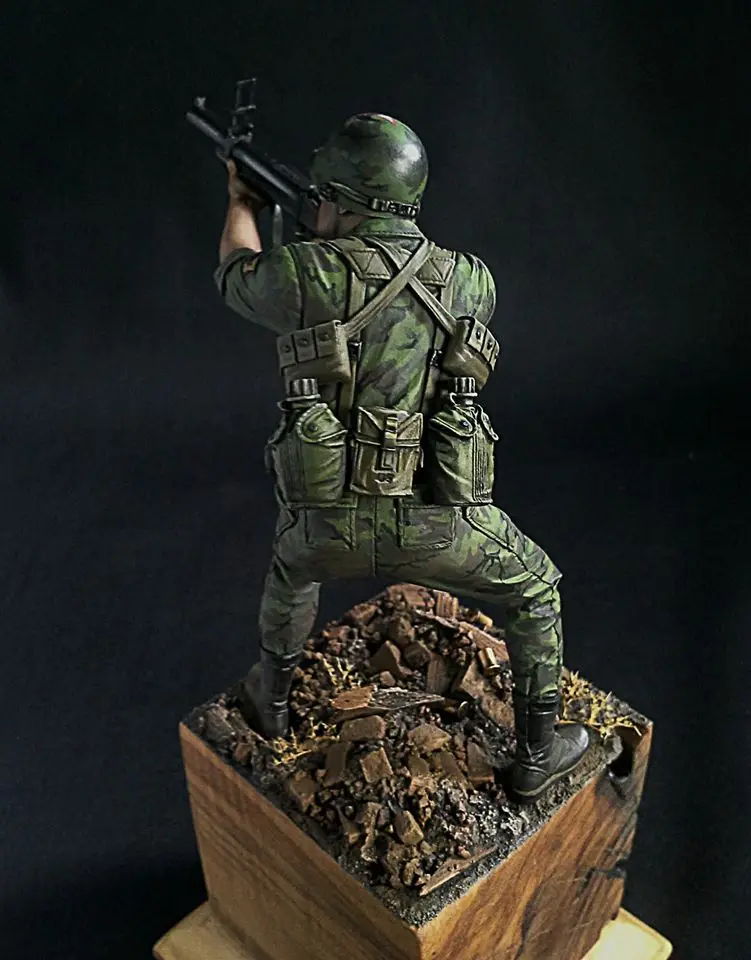 Unassambled  1/16  111mm  ARVN Ranger (Vietnam) soldier NOT HAVE BASE    Figure  Resin kit miniature model Unpainted