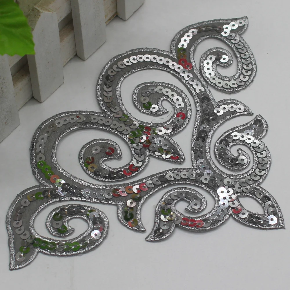 1 Piece Sequin Appliqued Gold Embroidery Patches Trims Iron on Cosplay Costumes Dress Dcoration 13*19cm