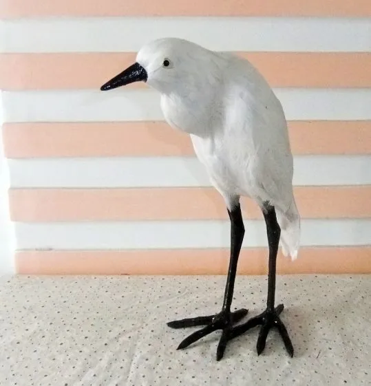 Modelo de Aiglesia con Plumas de Simulación, Artesanía de Resina y Polietileno, 25x11 cm, Material Didáctico, Regalo, Decoración