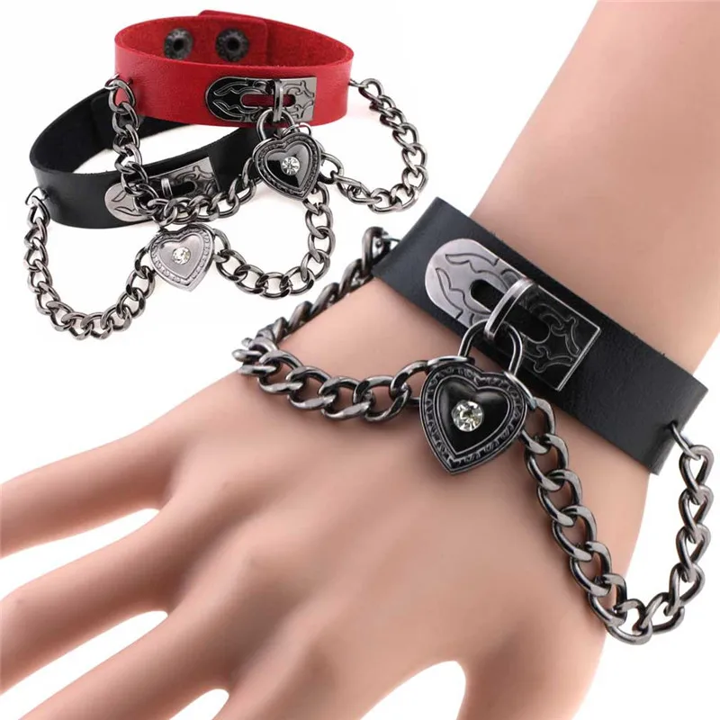 Punk Gothic Rock Neutral Bracelet Harajuku PU Leather Heart Shaped Bracelet Pendant Chain Adjustable Finger Wrist Strap