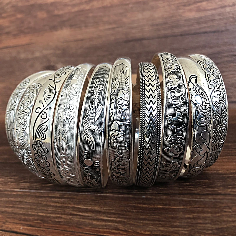 New Retro Cuff Bracelets Tibetan Silver Metal Carving Fish Elephant Flower Bangles Vintage Gypsy Jewelry Female Gifts