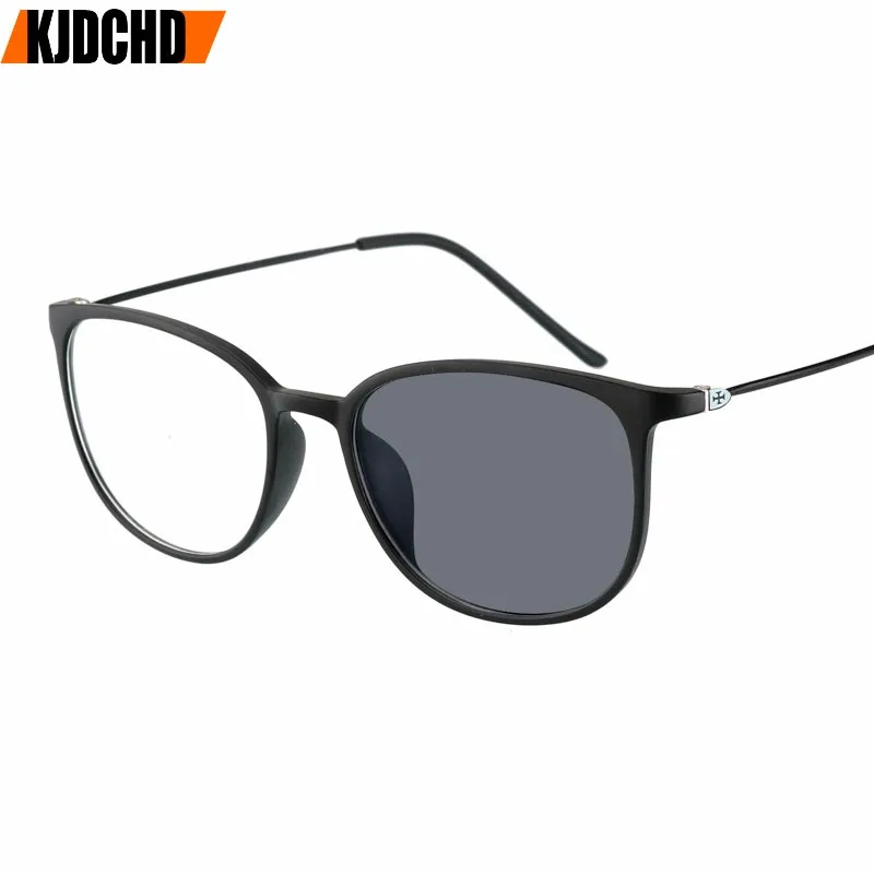 2018 Transition Sun Photochromic Reading Glasses Women Ultra Light TR90 Frame Presbyopia Eyewear for Men Anti-UV-reflective