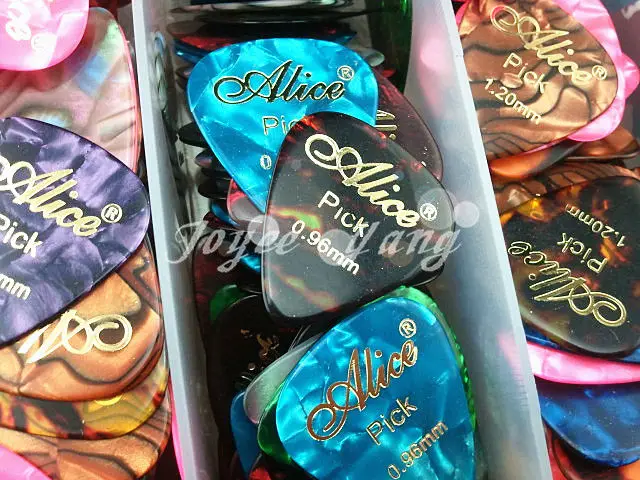 100pcs Alice Golden Stamp Colorful Pearl Celluloid Acoustic Electric Guitar Picks Free Shipping Wholesales