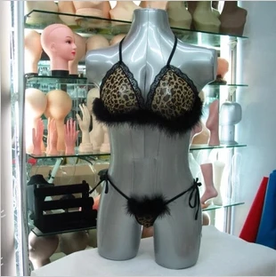 Esposizione di modo del vestito dal modello fittizio del busto del manichino gonfiabile della nuova forma femminile 3/4 per la biancheria