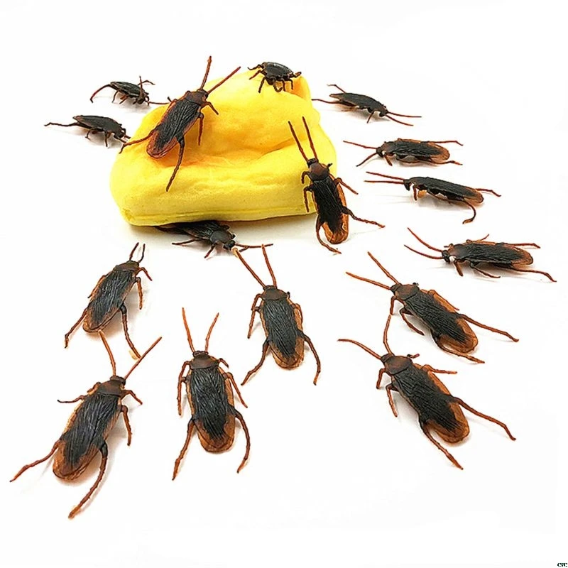 12Pcs Lifelike Cockroaches Toy Halloween Gadget Gags Practical Jokes Toys Plastic Bugs