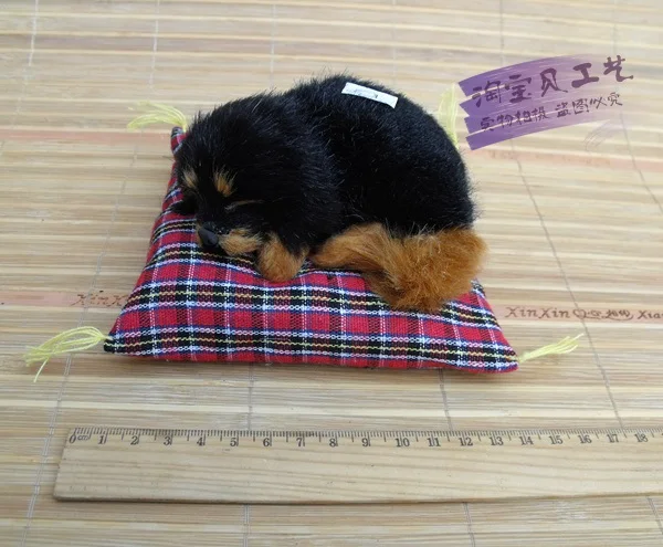 

new creative simulation dog toy resin and fur black &yellow sleeping dog doll gift about 14x13cm 2524