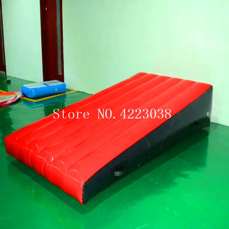 

Free Shipping 3x1.5x0.2-0.6m Inflatable Gym Air Track With Incline Air Ramp For Gymnastics Triangle mat Free a Pump