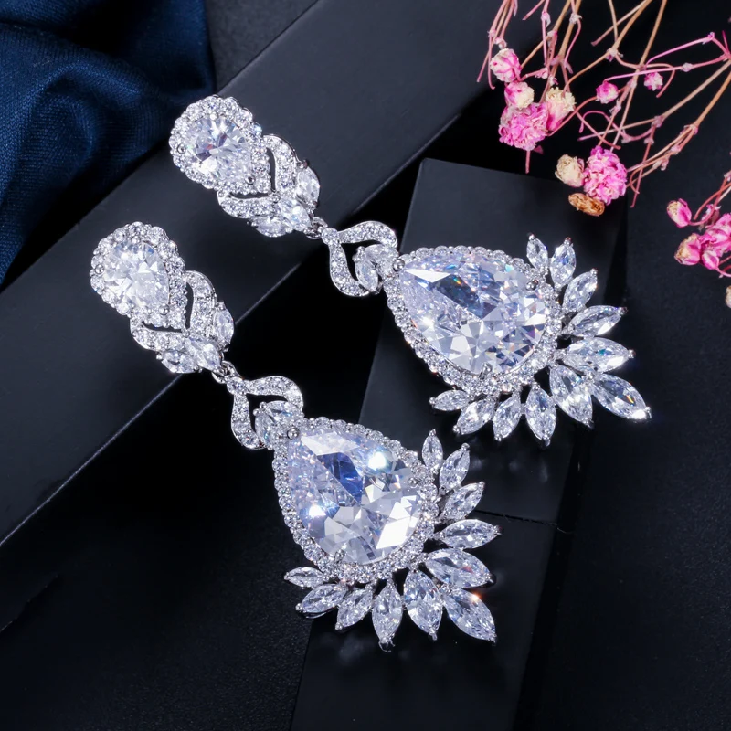 CWWZircons Wunderschöne Königliche Rote Zirkonia Lange Braut-Hochzeits-Ohrringe mit Großen Tropfen in Marquise-Schliff, Schmuckgeschenk für Bräute, Großhandel E0003 – Detail 9