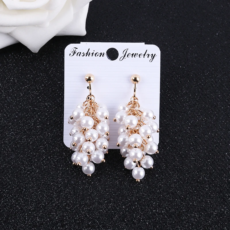 Trendy Simulated Pearl Clip On Earrings Grape bunches Hanging Dangle Luxury Without Pierced For Female Wedding Party Ear Clip