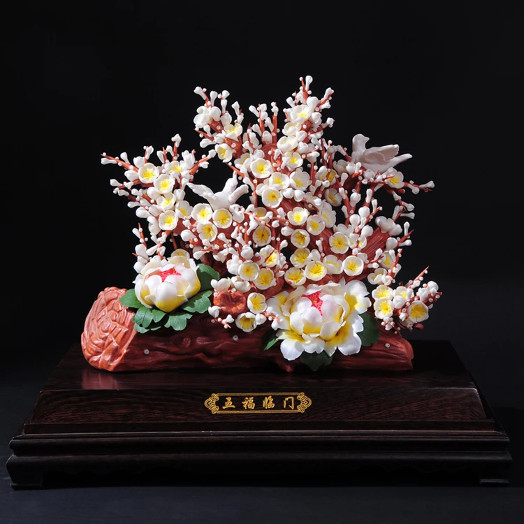 The art collection of large flower Home Furnishing peony flower ornaments of Dehua ceramic products Five blessings descend upon