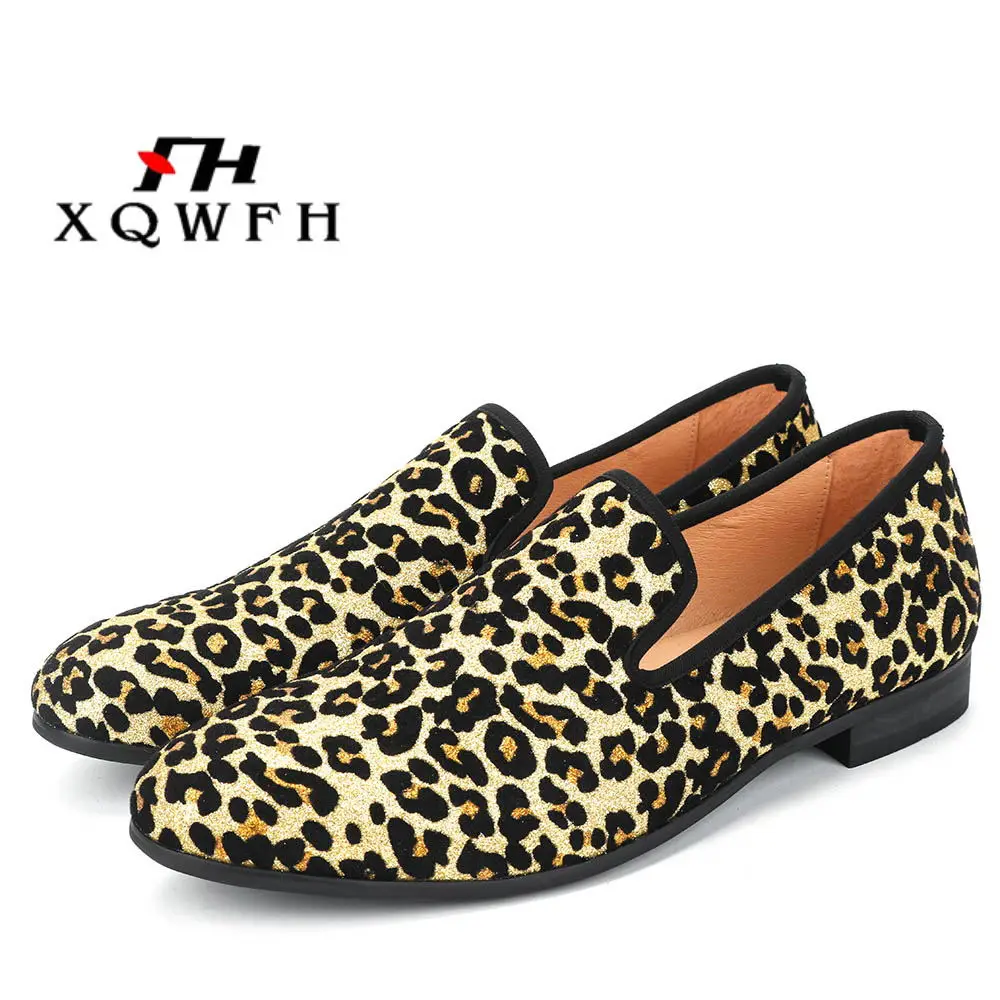 XQWFH Fashion Men Leopard Cotton Fabric Shoes Men's Ballroom Dance Shoes Male Loafers Handmade Slip on Flats Smoking Slippers