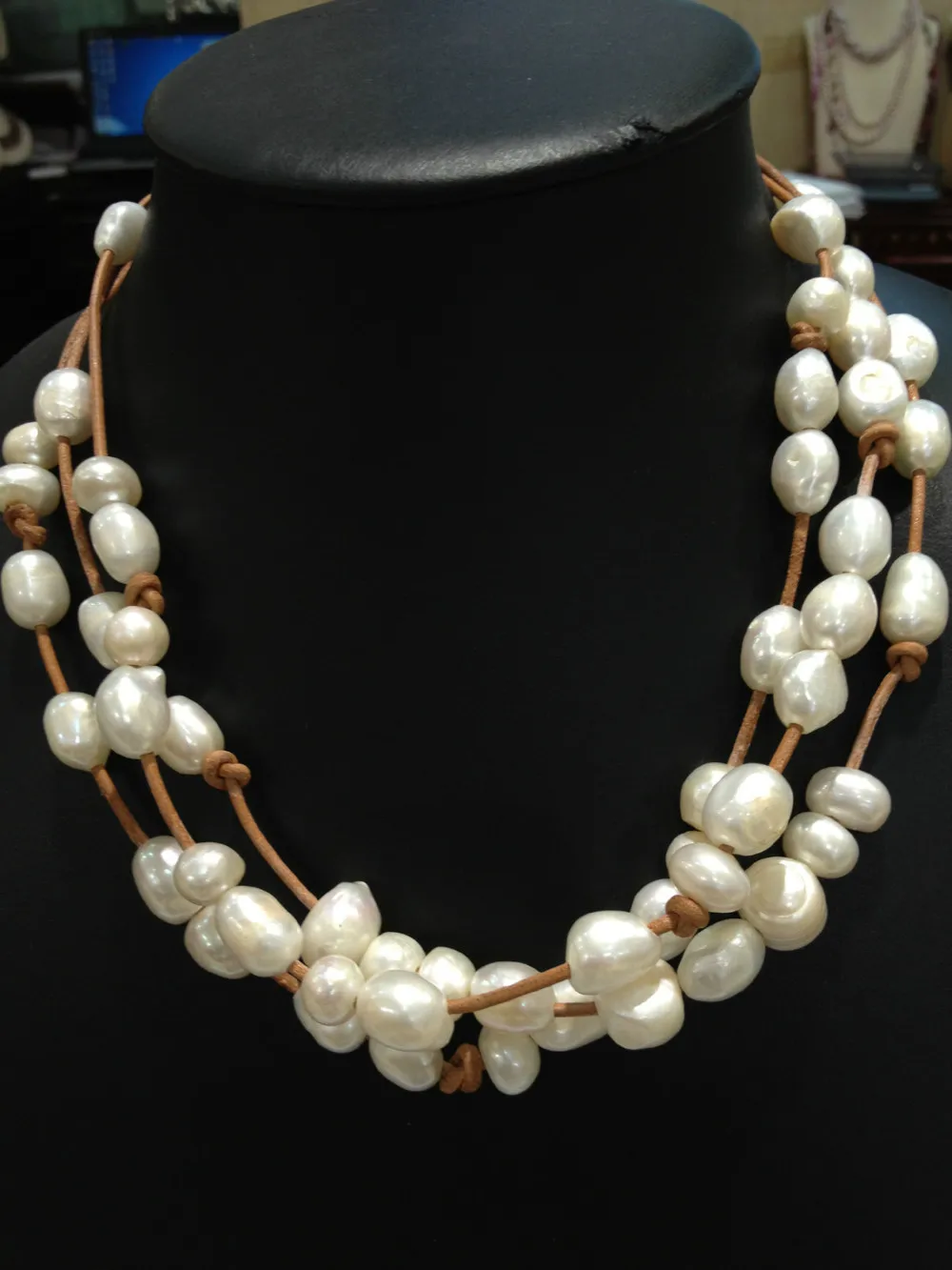 

Baroque Freshwater Pearls Necklace With Leather Multilayer Brown For Women Casual White Multicolor Real Pearls Natural