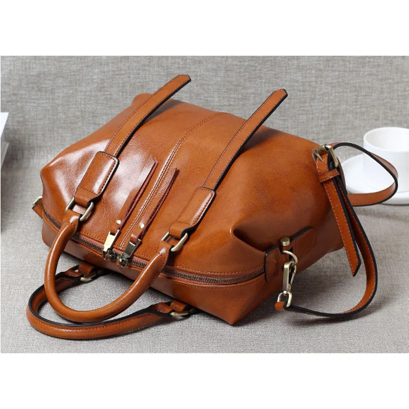 Luxury Handbags Women bags Designer Oil Wax Leather Shoulder bag Brand Solid Hard Genuine Leather Crossbody bags for Women 2023