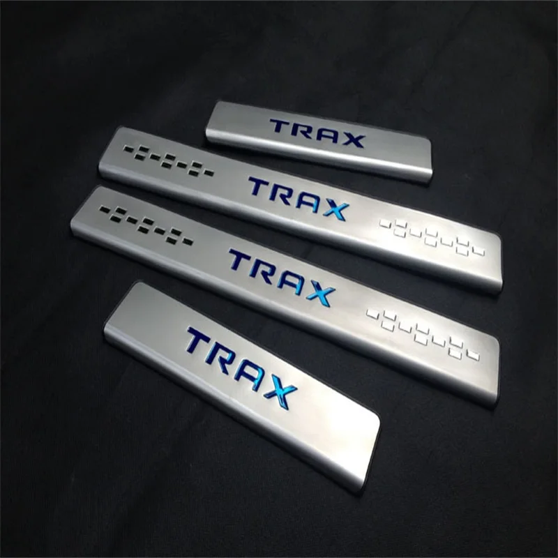 For Chevrolet Trax External Door Sill 2013 2014 2015 2016 Stainless Steel Red Blue Silver logo Welcome Pedal Car styling