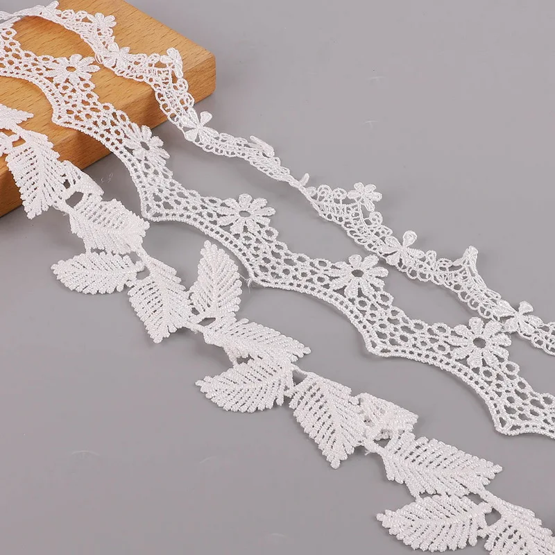 1 Yard fiore bianco foglia fiocco pizzo materiale Patchwork poliestere ricamo nastro di pizzo per abbigliamento fai da te accessori per il cucito