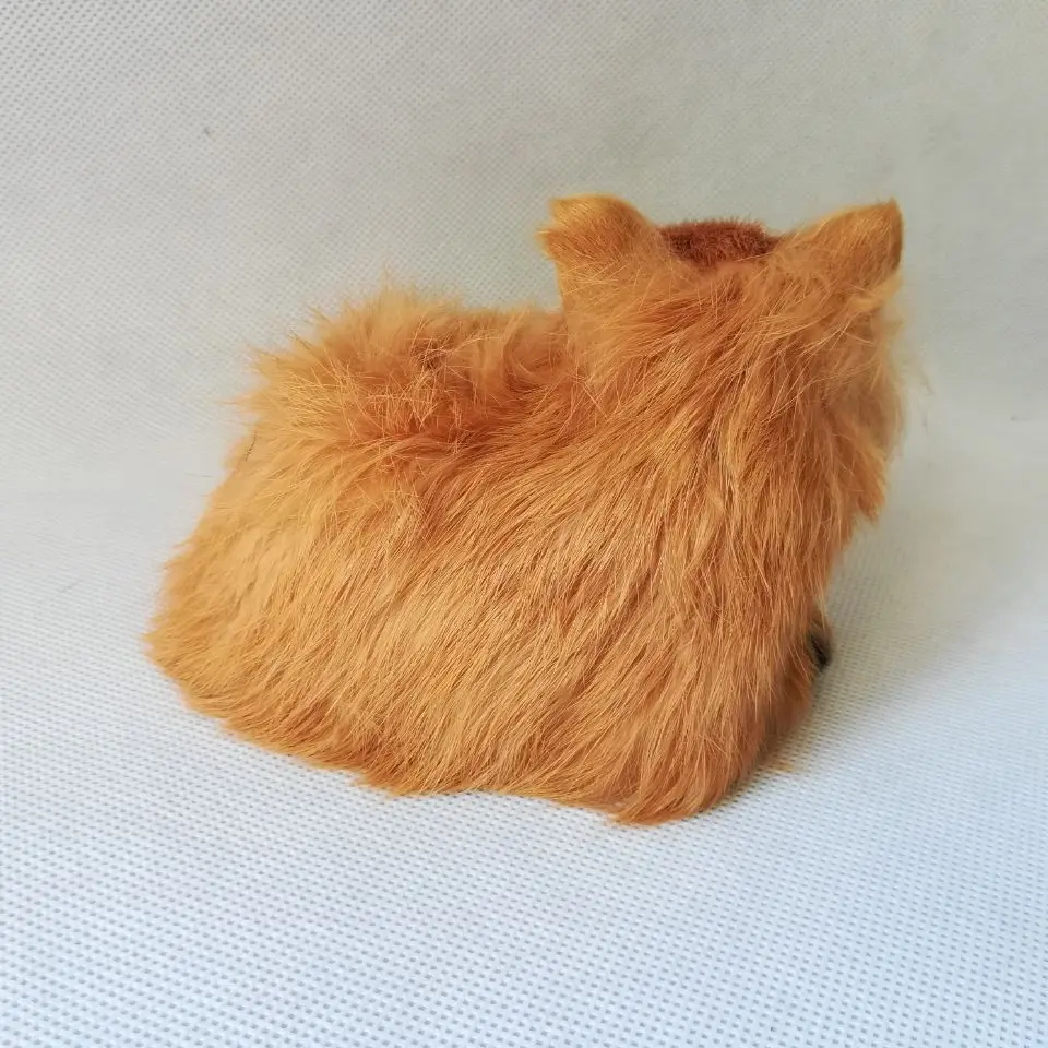 Aufgerollter Fuchs, 13 x 12 x 8 cm, Modell aus Polyethylen und Pelzen, brauner Fuchs, echtes Spielzeugmodell, Heimdekoration, Requisiten, Modellgeschenk h1253