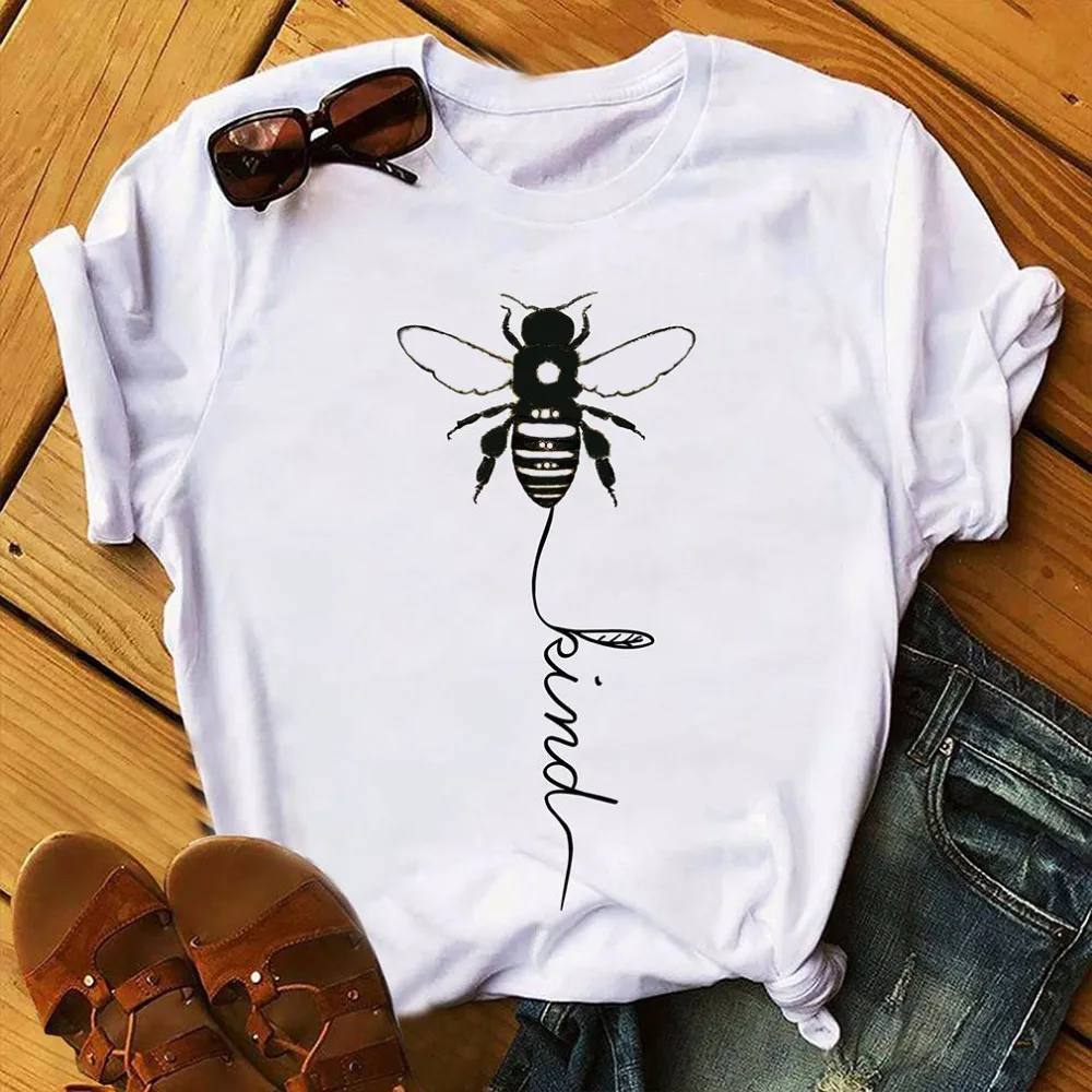 Bee Kind Harajuku Grunge T-Shirt Stylish Short Sleeve Be Kind Slogan Aesthetic Tee Summer Bees Graphic Trendy Stylish Outfits