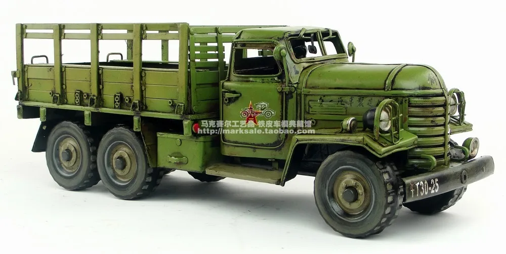 Antique classical military truck model retro vintage wrought  metal tinplate car handmade Creative home furnishings