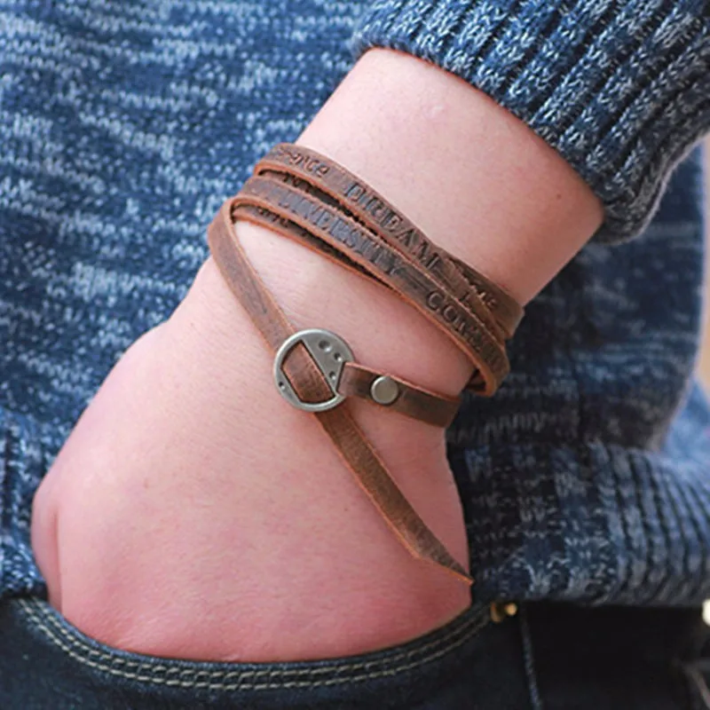 2019 New Fashion Brown Leather Bracelet Homens Pulseira Leisure Retro Multi-layer Bracelet Ladies / Men Charm Style Bracelet