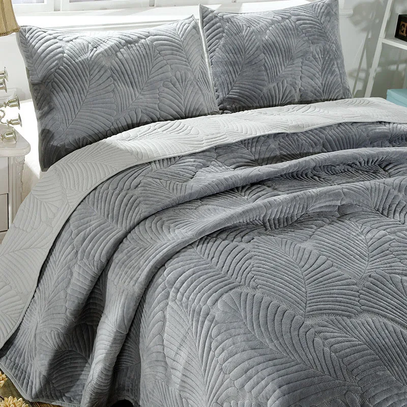 CHAUSUB Velvet Quilt Set 3-Piece Bedspread on the Bed Gray Embroidered Comforter Sets King Queen Size Quilted Coverlet Bedding