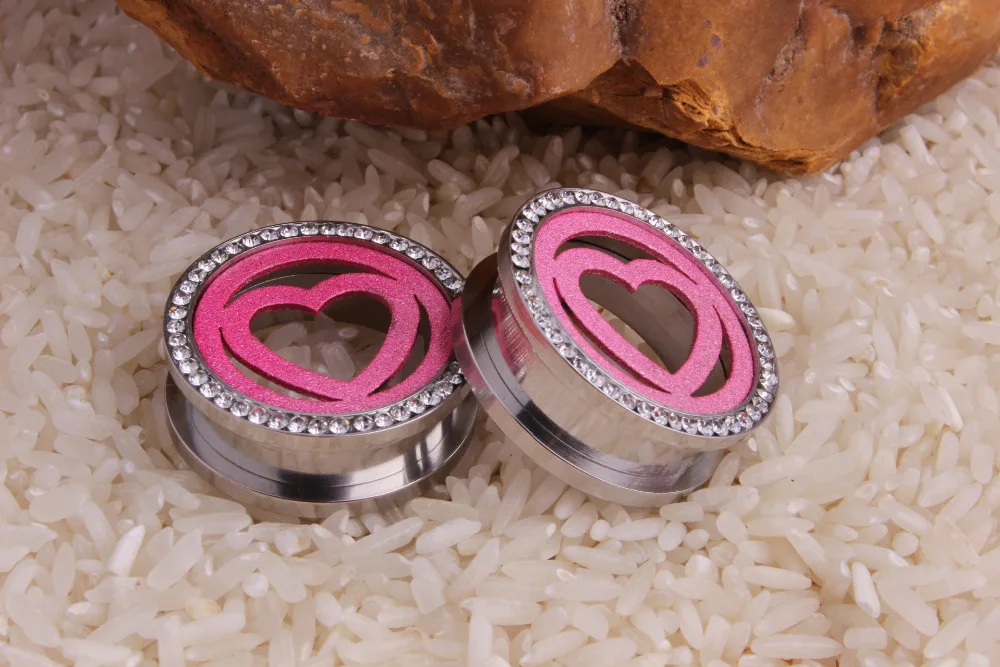 Fashion Body Piercing Jewelry 316L Steel Ear Gauge Plugs Flesh Ear Tunnels Lobe Expander Stretcher Pink Heart Piercing Oreja