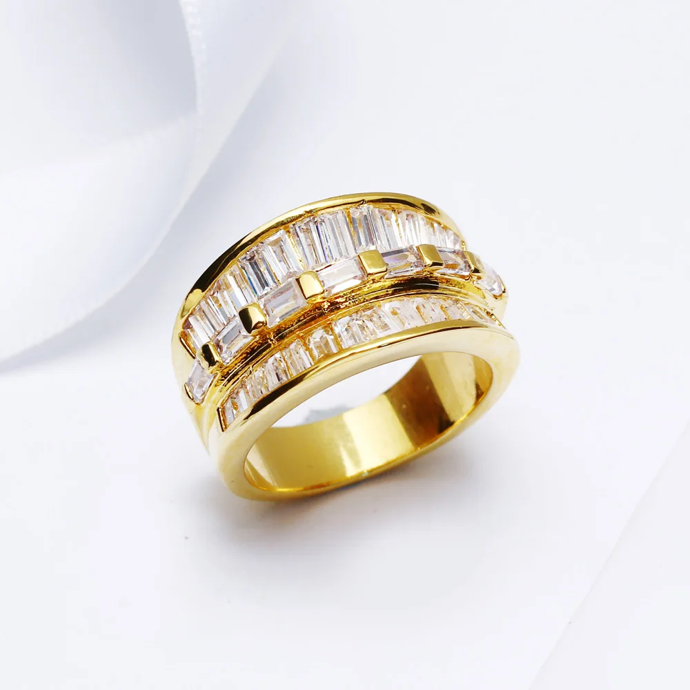 DreamCarnival 1989 Crown Ring for Women Rhodium Gold Color Square Cut CZ Wedding Band Anillos Mujer Bagues Femme YR3898