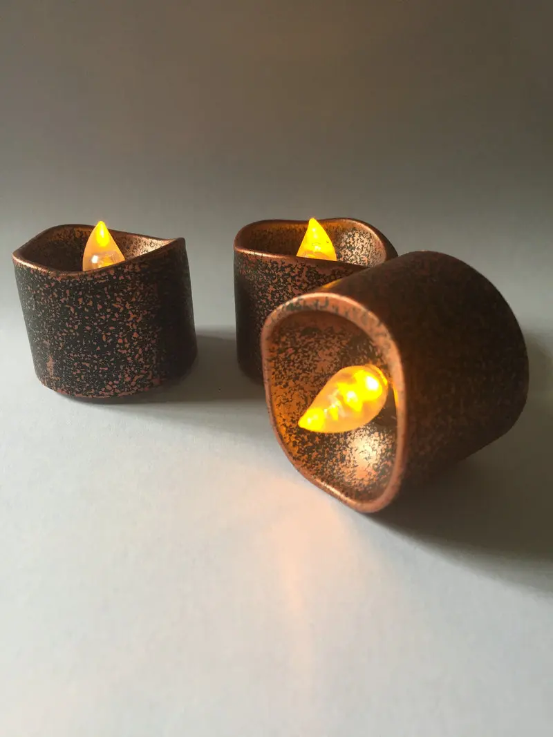 

120pcs Battery Operated wavy edge Votive tea light Flameless Led Candle Flickering Xmas Christmas Halloween table Decor-Amber