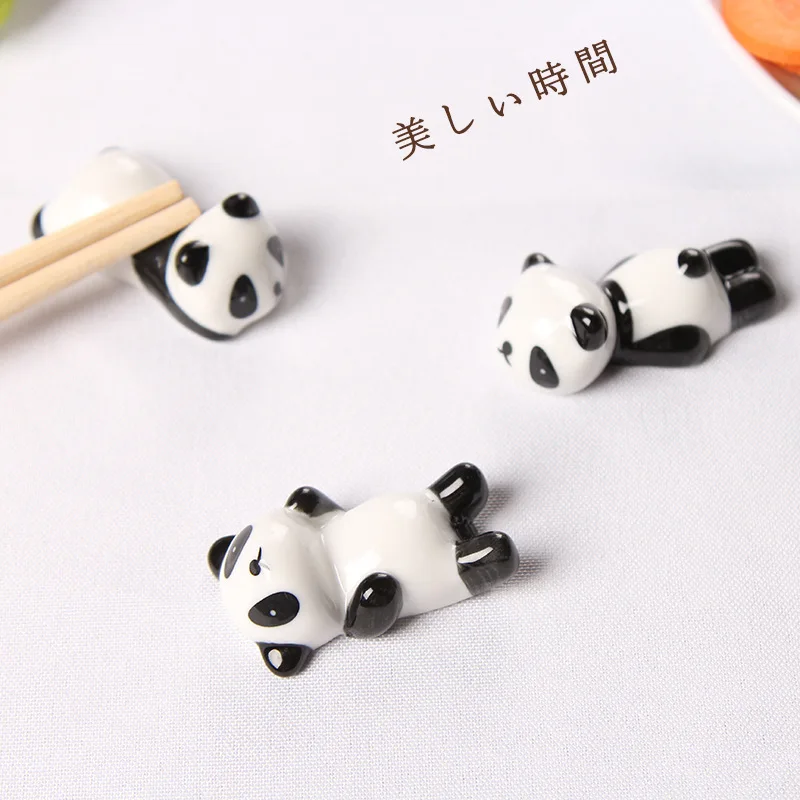 

200pcs/lot Ceramic Chopsticks Cartoon Holder Rack Panda Chopsticks Holder Mat Chopsticks Care Fashion Kitchen Tableware