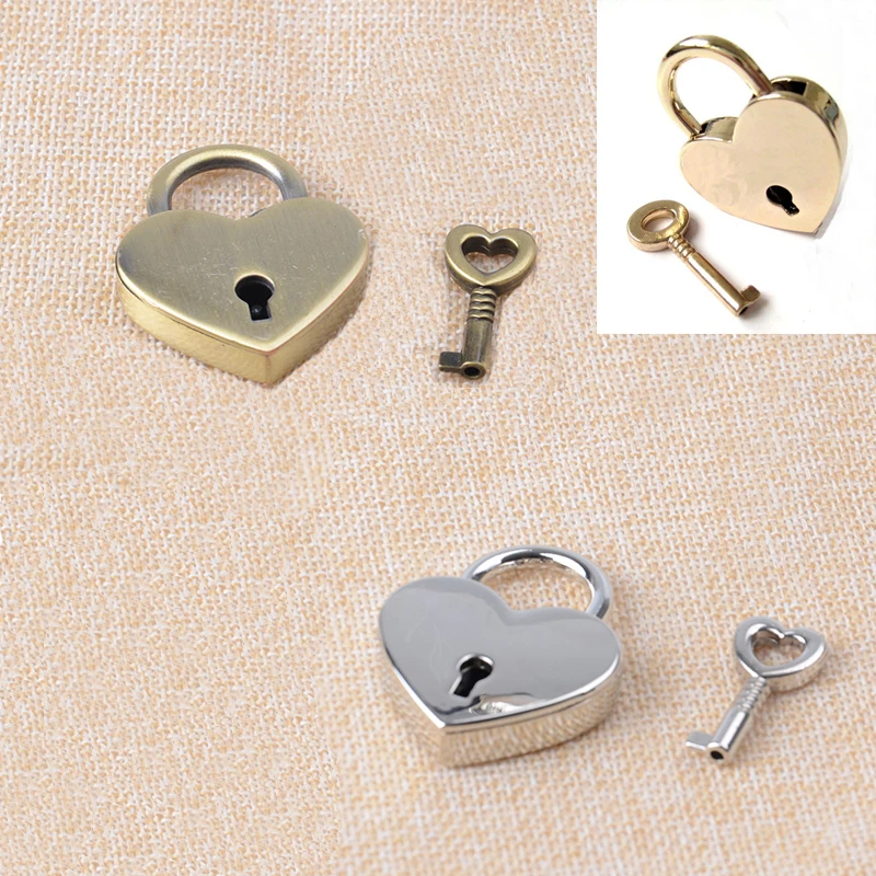 3cm x 3.9cm Heart Lock Key Necklace. spring fashion