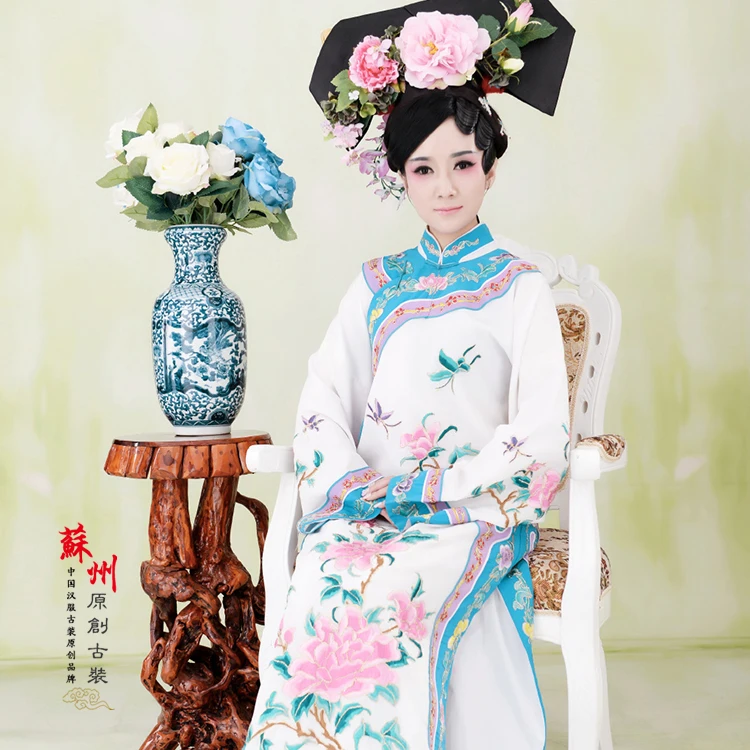 Fang Fei Photo House Costume Qing Dynasty Empress Costume with Delicate Embroidery Full Set