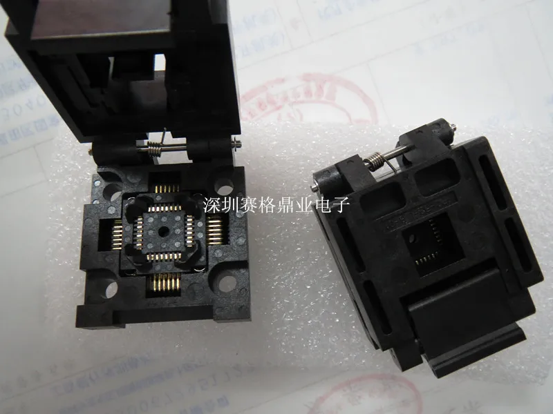 

Clamshell FPQ-32-08-01 QFP32/TQFP32 spacing 0.8mm IC Burning seat Adapter testing seat Test Socket test bench in the stock