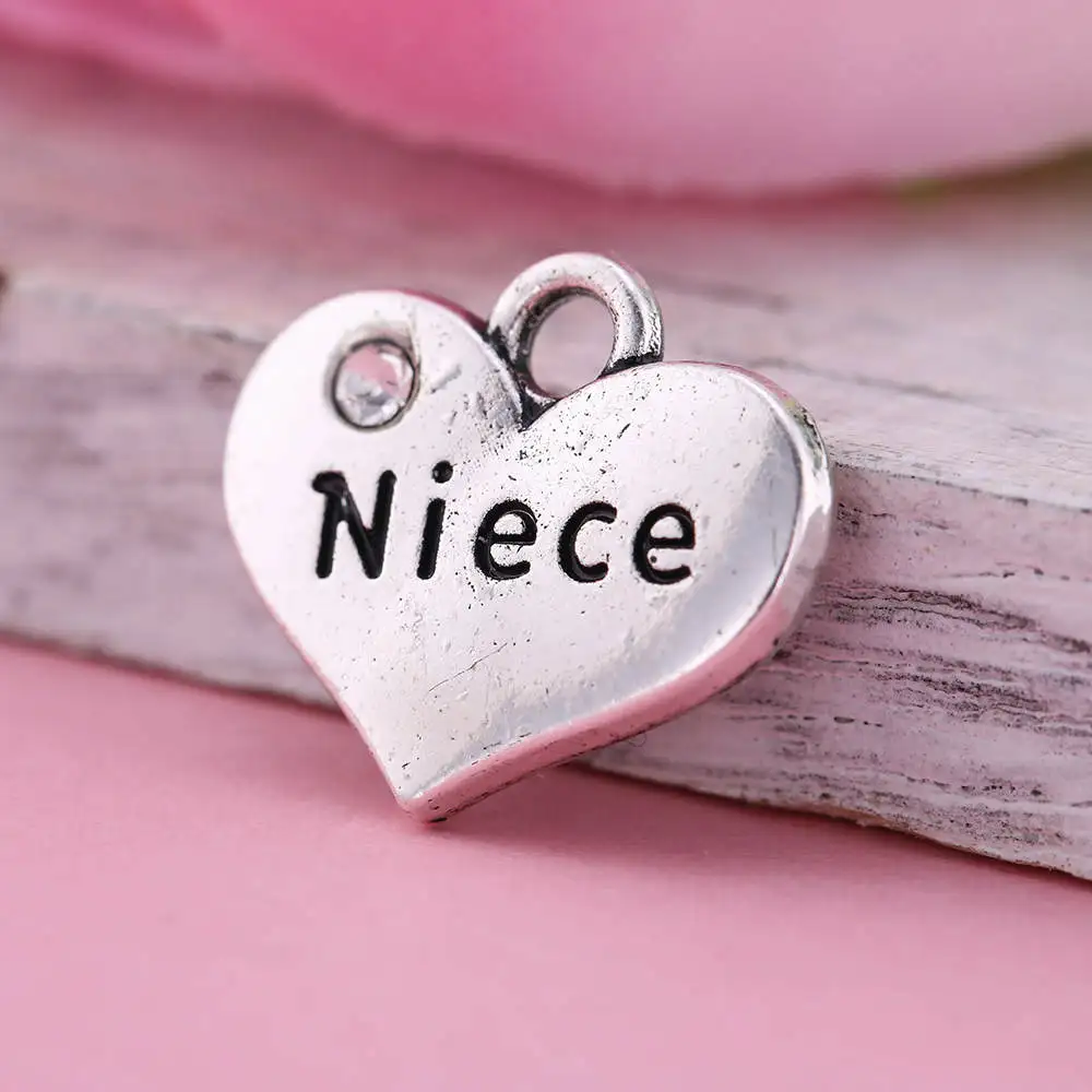 Teamer Family Series Charm Pendant for Necklace Letter Middle Sister Dad Best Friend Daughter Baby Girl Heart Charms DIY Jewelry