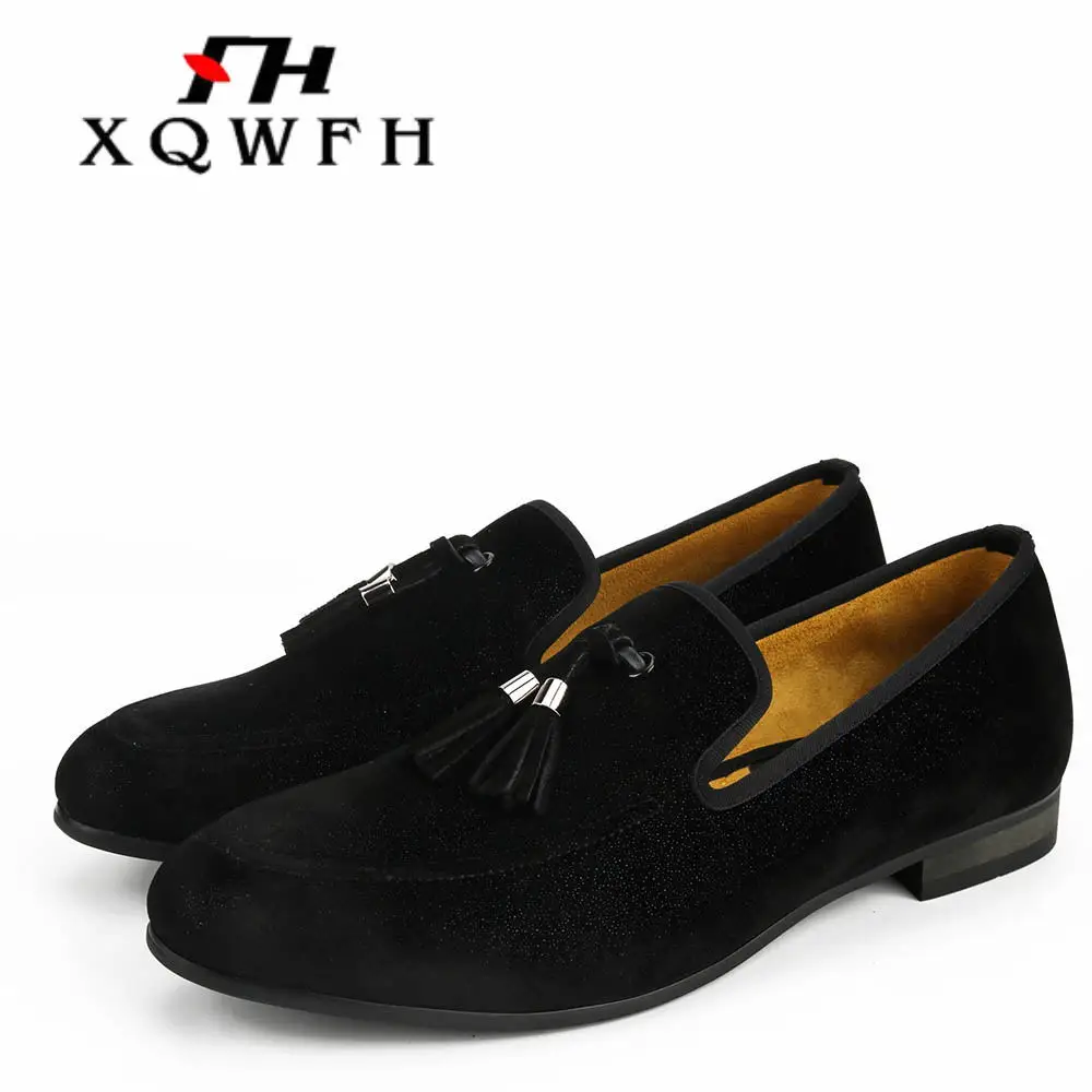 

Мокасины XQWFH мужские из флока, повседневные туфли на ремешке с кисточками и пряжкой, классические туфли под смокинг, без застежки, плоская подошва, черные