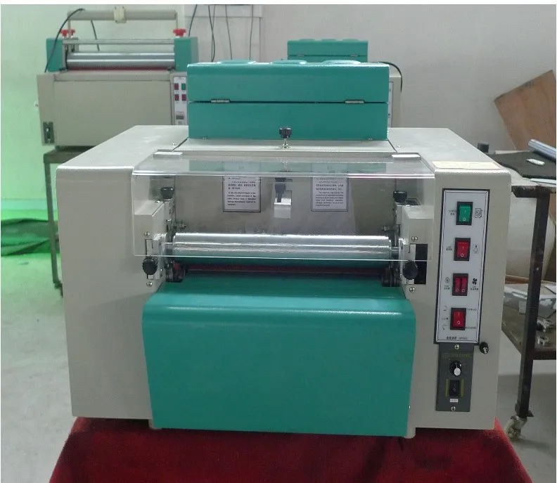 450mm Photo UV Coating Machine Paper Flyers UV Coater Laminating Machine CE Passed