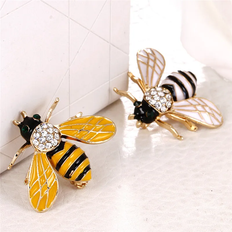 Cute Enamel Bee Brooches For Women Men Fly Insect Brooch Pins Scarf Dress Lapel Pin Suit Decorations Jewelry