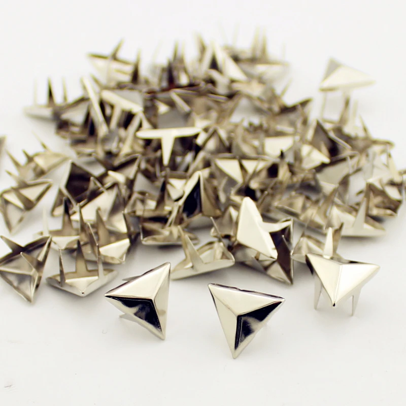 100pcs 2 Sizes Claws Triangle Rivets Leather Craft 4 Colors Punk Spikes For Clothes DIY Accessory Decorative Tire Studs