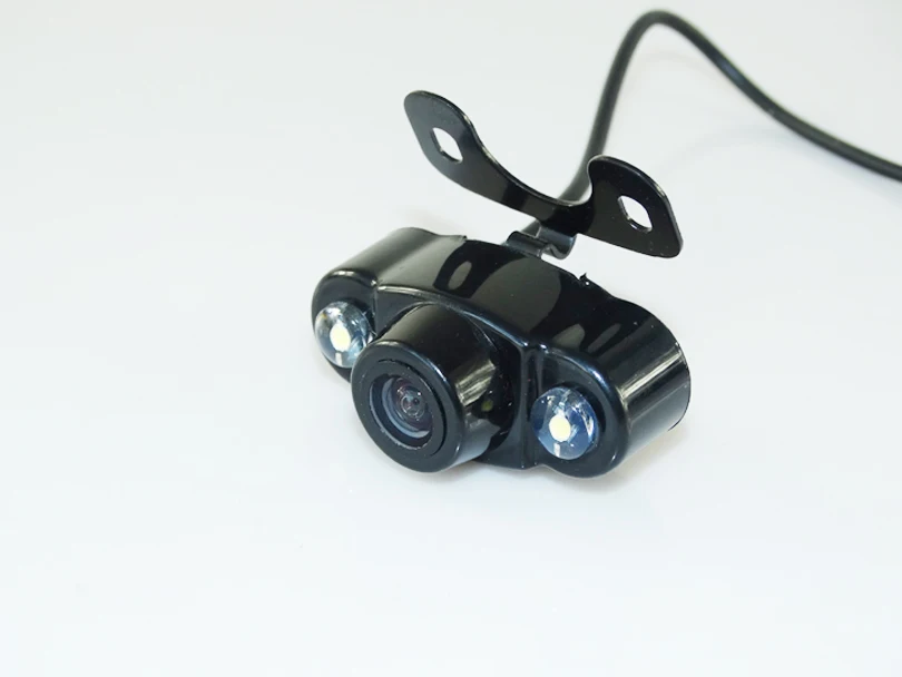 1 pcs suto car backup camera with 2 LED light + high night vision+ wide view angle +shockproof for various kinds of cars