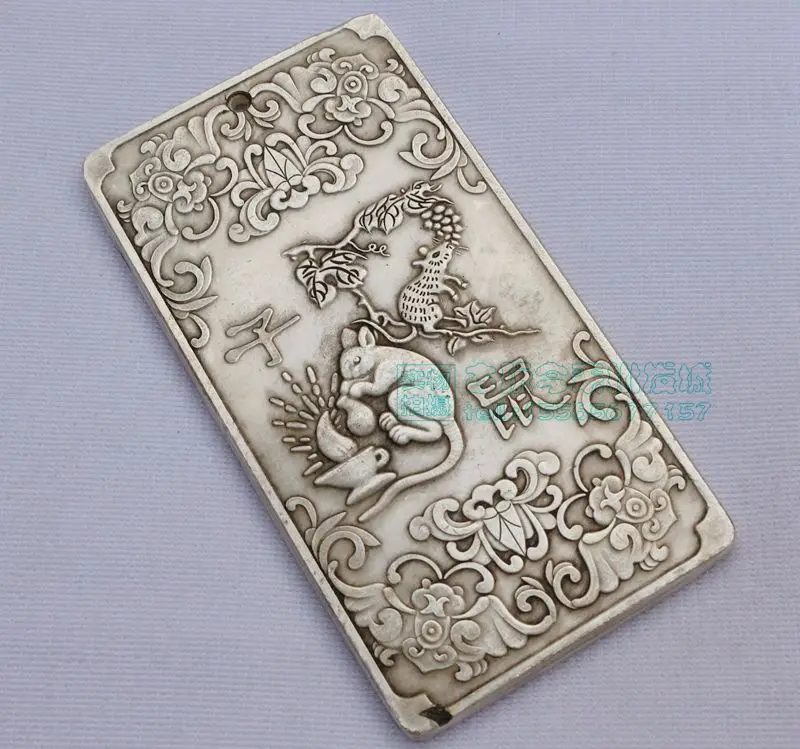 Chinese tibet Silver Bullion thanka Fengshui zodiac animal mouse statue amulet necklace pendant metal handicraft