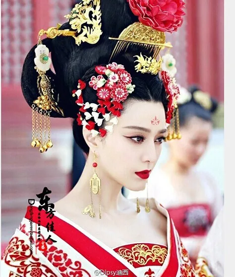 TV Play Great Tang Empress - Wu Zetian Actress Costume Delicate Embroidery with Gorgeous Long Tail Emperor & Empress Costume