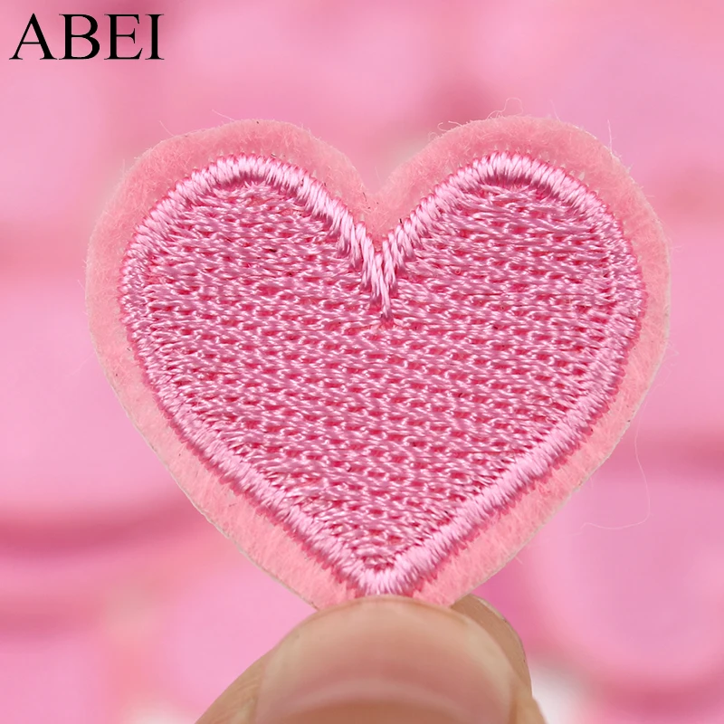 20pcs/lot Embroidered Pink Heart-shaped Patches Iron On Small Love Heart Stickers DIY Fabric Appliques for Baby Girls Clothes