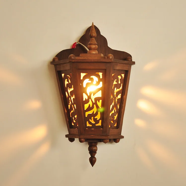 Solid carved wall lamp Southeast Asia hollow balcony bedside lamp garden aisle light creative restaurant hotel lighting LO8921