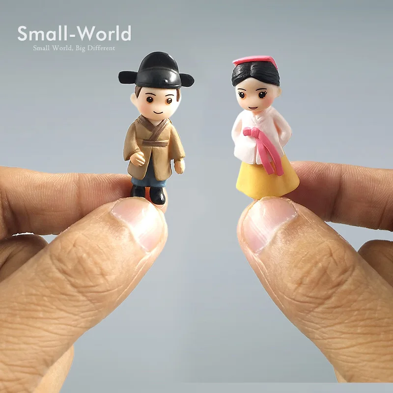 Korean Boy Girl Bonsai Miniature Figurine Wedding decoration Fairy Garden ornament Cartoon people Statue Resin Craft toy TNS010
